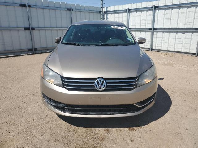 Photo 5 from auction – 2015 VOLKSWAGEN PASSAT S with VIN 1VWAT7A38FC046936
