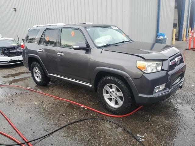 Zdjęcie 4 z aukcji – 2013 TOYOTA 4RUNNER SR z VIN JTEZU5JR7D5063333