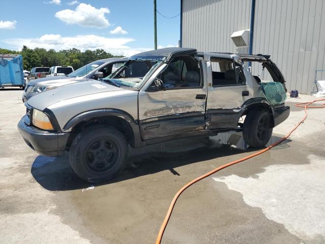 GMC JIMMY 2000 with VIN 1GKCS13W9Y2253738 - Photo from auction