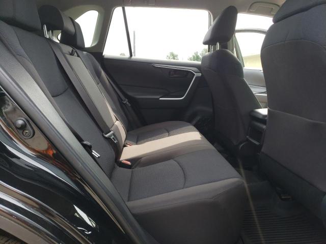 Photo 11 from auction – 2020 TOYOTA RAV4 LE with VIN JTMF1RFVXLD062100