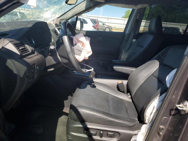 Photo 7 from auction – 2017 HONDA PILOT TOUR with VIN 5FNYF5H97HB008286