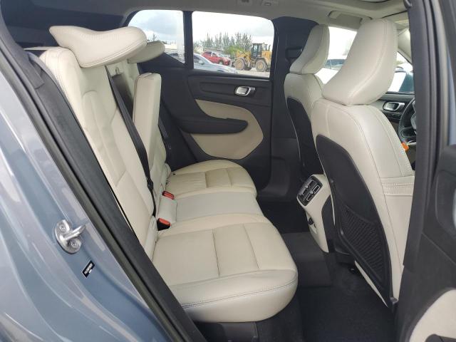 Photo 10 from auction – 2023 VOLVO XC40 PLUS with VIN YV4L12UN6P2989283