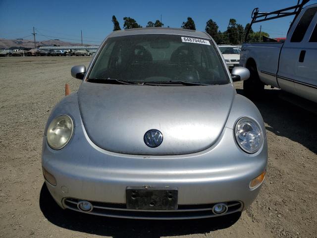 Photo 5 from auction – 2001 VOLKSWAGEN NEW BEETLE with VIN 3VWDD21C31M404593
