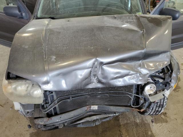 Photo 12 from auction – 2006 FORD ESCAPE with VIN 1FMYU03156KB20462