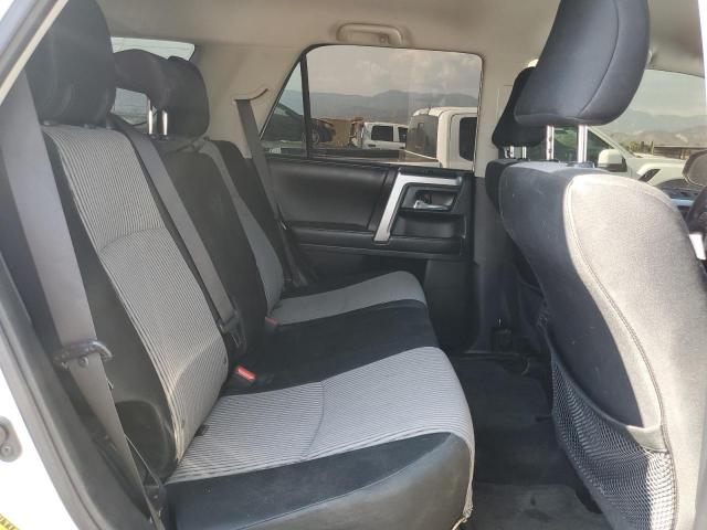 Photo 11 from auction – 2016 TOYOTA 4RUNNER SR with VIN JTEZU5JR2G5117738