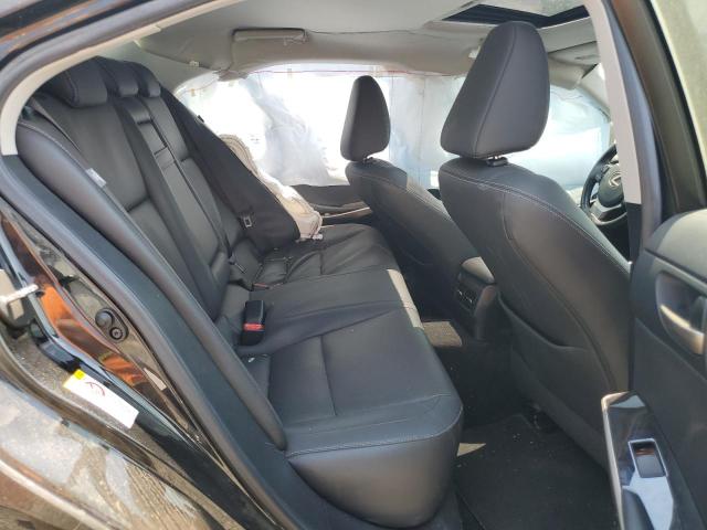 Photo 10 from auction – 2018 LEXUS IS 300 with VIN JTHC81D28J5027490