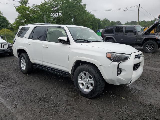 Photo 4 from auction – 2024 TOYOTA 4RUNNER SR with VIN JTENU5JR0R6233791