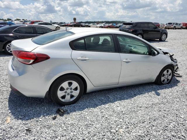 Photo 3 from auction – 2017 KIA FORTE LX with VIN 3KPFK4A76HE050122