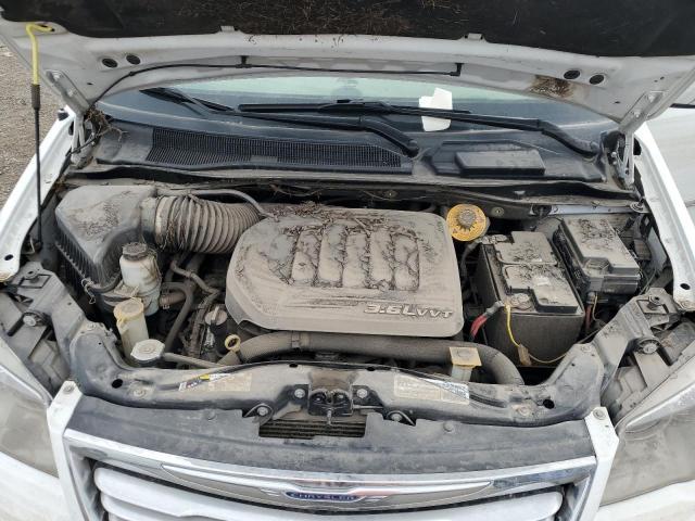 Photo 12 from auction – 2016 CHRYSLER TOWN & COU with VIN 2C4RC1CG5GR189225