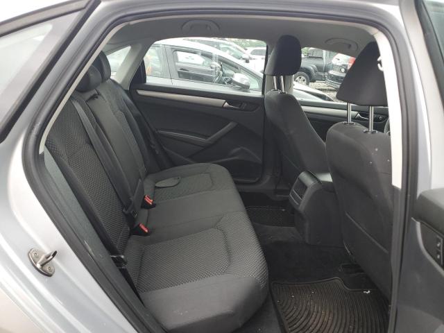 Photo 10 from auction – 2013 VOLKSWAGEN PASSAT S with VIN 1VWAP7A30DC126622