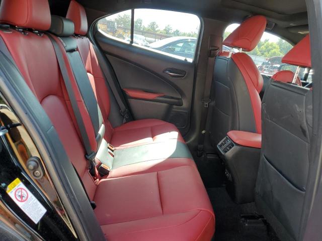 Photo 11 from auction – 2019 LEXUS UX 200 with VIN JTHY3JBH1K2006057