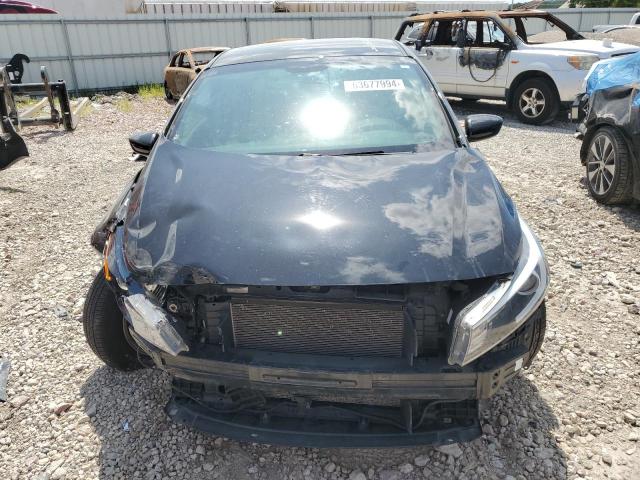Photo 5 from auction – 2018 KIA FORTE LX with VIN 3KPFK4A76JE253176