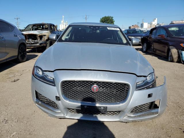 Photo 5 from auction – 2016 JAGUAR XF PRESTIG with VIN SAJBK4BV3GCY20179