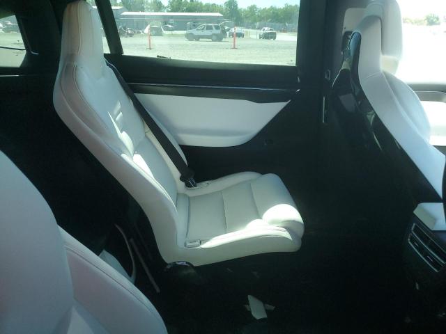 Photo 11 from auction – 2016 TESLA MODEL X with VIN 5YJXCBE28GF009052