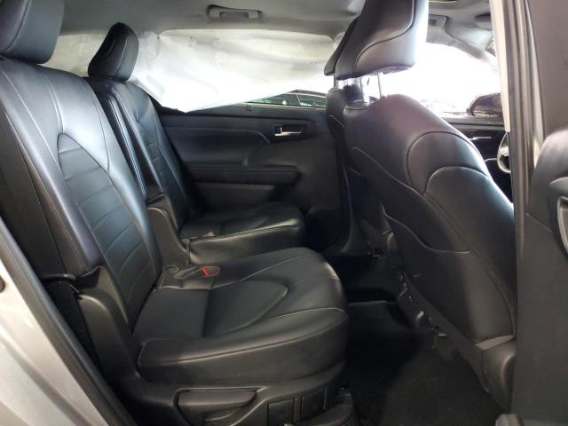 Photo 11 from auction – 2022 TOYOTA HIGHLANDER with VIN 5TDGBRCH4NS556749