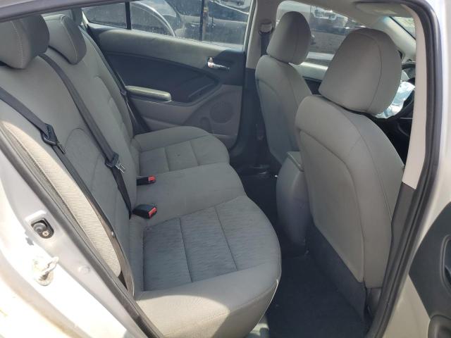 Photo 10 from auction – 2015 KIA FORTE LX with VIN KNAFK4A62F5431642