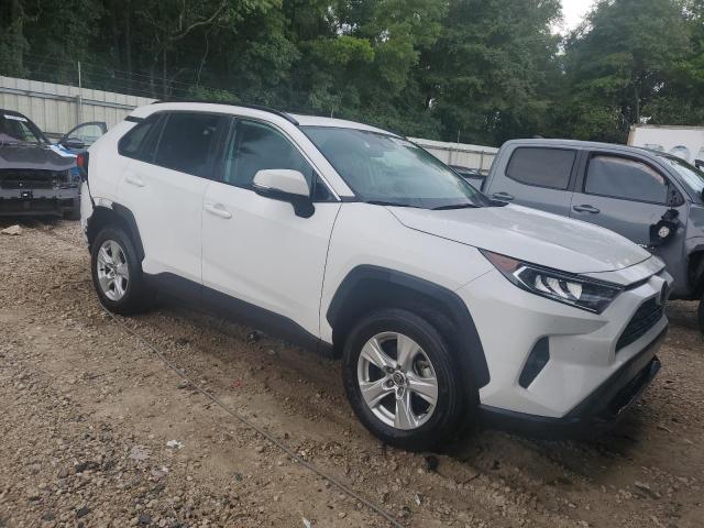 Photo 4 from auction – 2021 TOYOTA RAV4 XLE with VIN 2T3W1RFV2MC126880
