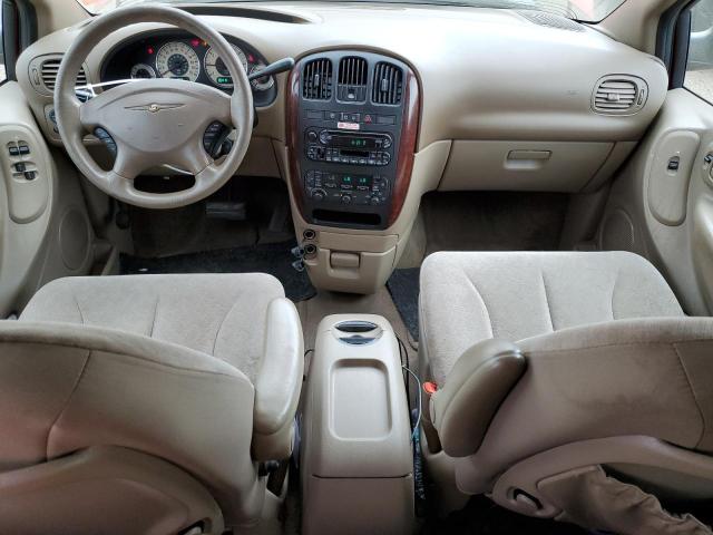 Photo 8 from auction – 2002 CHRYSLER TOWN & COU with VIN 2C4GP54LX2R644335