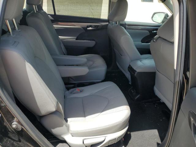 Photo 11 from auction – 2022 TOYOTA HIGHLANDER with VIN 5TDEBRCH0NS077980