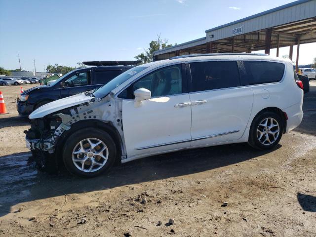 CHRYSLER PACIFICA T 2018 with VIN 2C4RC1BG7JR270588 - Photo from auction