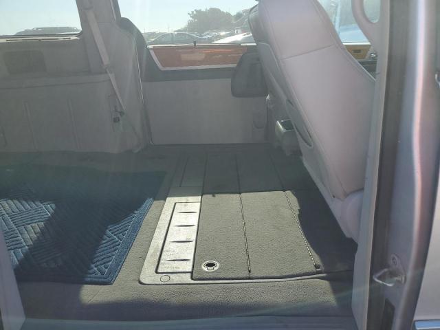 Photo 11 from auction – 2008 CHRYSLER TOWN & COU with VIN 2A8HR64X48R701573
