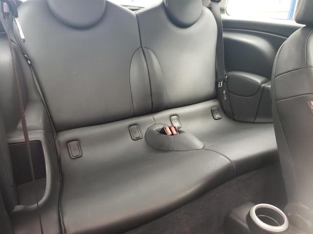Photo 10 from auction – 2005 MINI COOPER S with VIN WMWRE33595TG95831