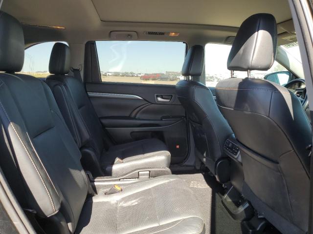 Photo 11 from auction – 2017 TOYOTA HIGHLANDER with VIN 5TDDZRFH4HS411516