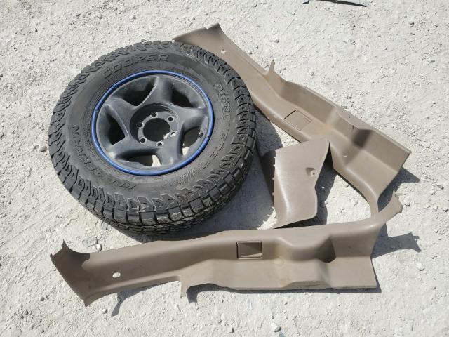 Photo 12 from auction – 2002 TOYOTA TUNDRA ACC with VIN 5TBBT441X2S229238