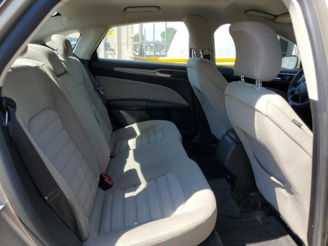 Photo 10 from auction – 2017 FORD FUSION S with VIN 3FA6P0G74HR388165