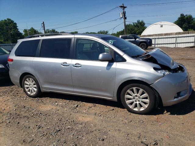 Photo 4 from auction – 2011 TOYOTA SIENNA XLE with VIN 5TDDK3DC0BS002297