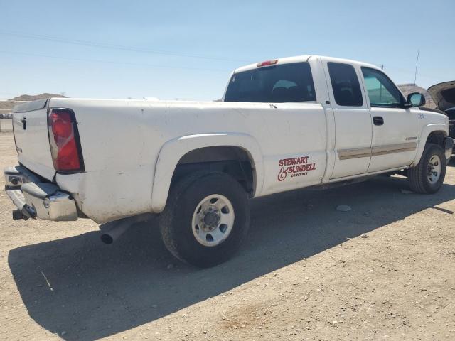 Photo 3 from auction – 2006 CHEVROLET SILVERADO with VIN 1GCHC29U66E190992
