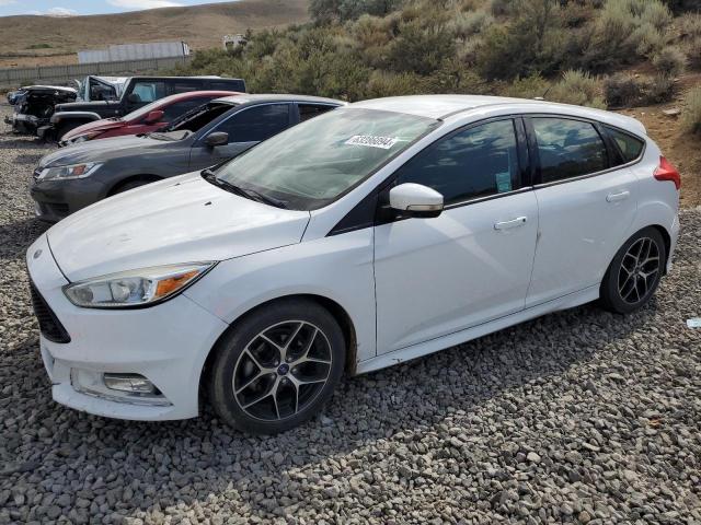 FORD FOCUS SE 2015 with VIN 1FADP3K21FL358556 - Photo from auction
