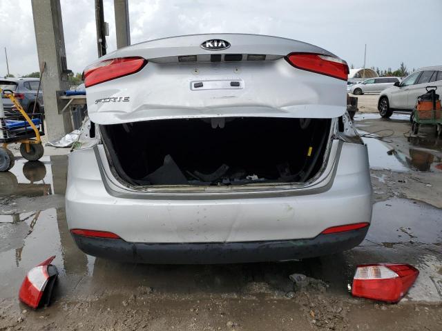 Photo 6 from auction – 2016 KIA FORTE LX with VIN KNAFK4A62G5601063
