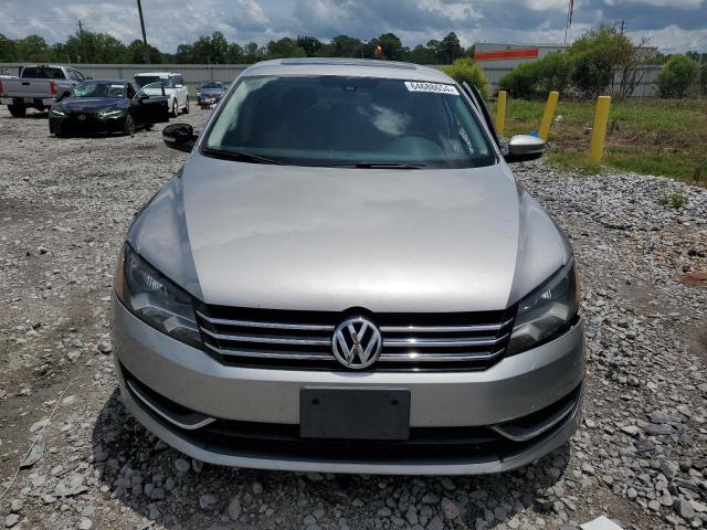 Photo 5 from auction – 2013 VOLKSWAGEN PASSAT SE with VIN 1VWBP7A33DC009461