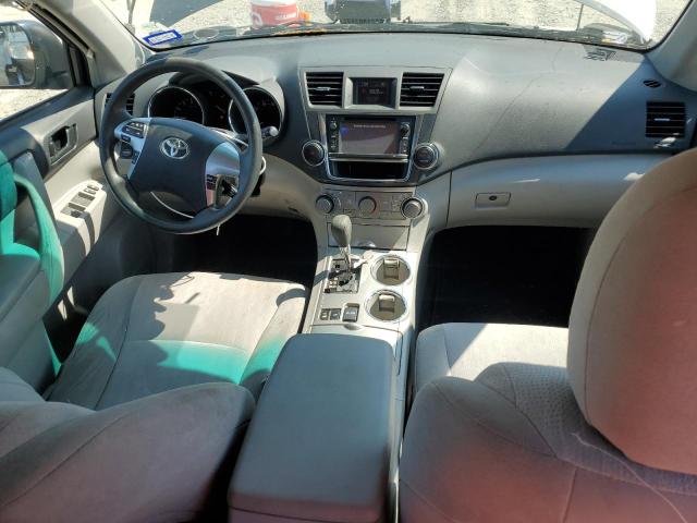 Photo 8 from auction – 2013 TOYOTA HIGHLANDER with VIN 5TDBK3EH2DS201842