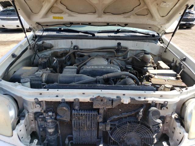 Photo 12 from auction – 2003 TOYOTA SEQUOIA LI with VIN 5TDBT48A83S179863