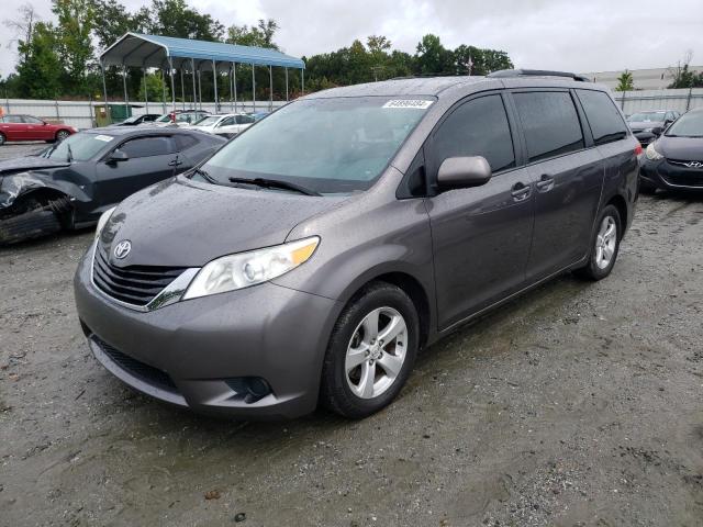 TOYOTA /S/LE/XLE 2013 with VIN 5TDKK3DC3DS294313 - Photo from auction