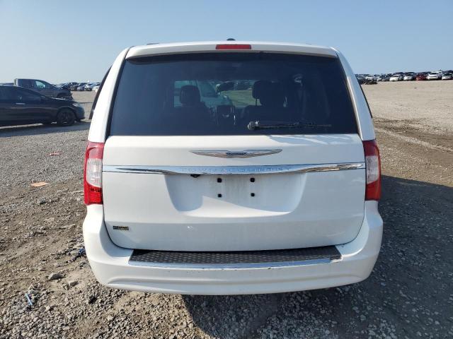 Photo 6 from auction – 2015 CHRYSLER TOWN & COU with VIN 2C4RC1BGXFR565157