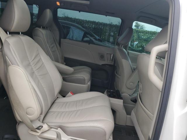 Photo 11 from auction – 2012 TOYOTA SIENNA XLE with VIN 5TDYK3DC5CS195064
