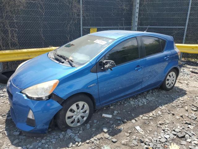 TOYOTA PRIUS C 2013 with VIN JTDKDTB38D1038839 - Photo from auction