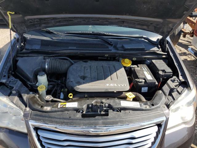 Photo 12 from auction – 2015 CHRYSLER TOWN & COU with VIN 2C4RC1BG7FR696756