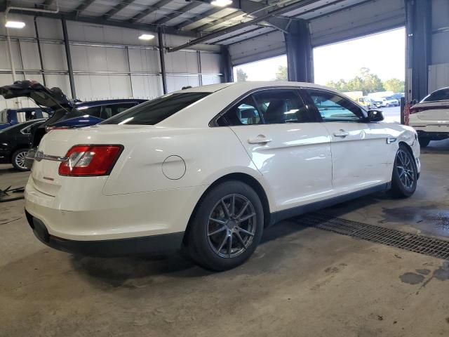 Photo 3 from auction – 2011 FORD TAURUS LIM with VIN 1FAHP2FW5BG102500