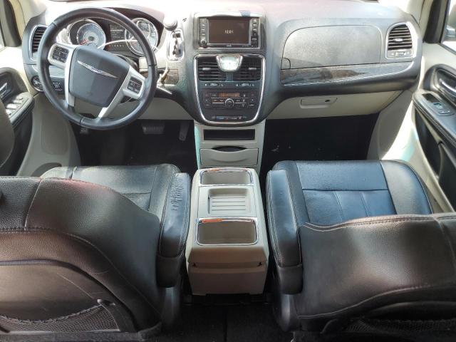Photo 8 from auction – 2015 CHRYSLER TOWN & COU with VIN 2C4RC1BG5FR717748