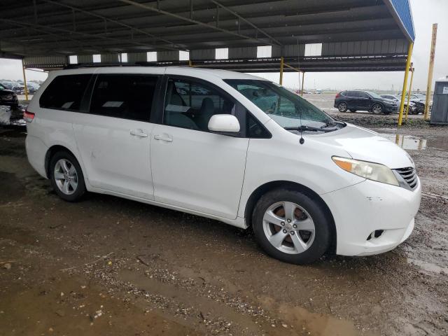 Photo 4 from auction – 2011 TOYOTA SIENNA LE with VIN 5TDKK3DC2BS118544