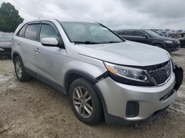 Photo 4 from auction – 2015 KIA SORENTO LX with VIN 5XYKT3A61FG587171