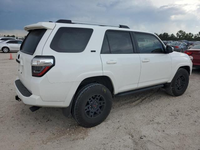 Photo 3 from auction – 2023 TOYOTA 4RUNNER SR with VIN JTEFU5JR7P5304010