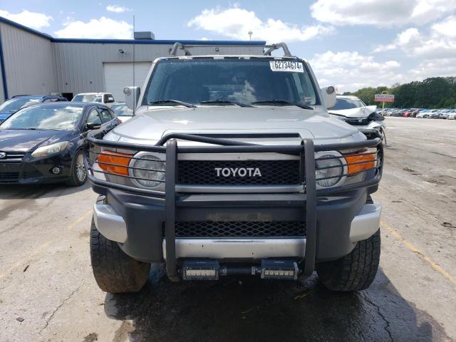 Photo 5 from auction – 2012 TOYOTA FJ CRUISER with VIN JTEBU4BF6CK145196