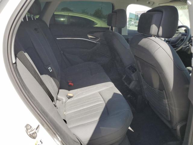 Photo 11 from auction – 2024 AUDI Q8 E-TRON with VIN WA15AAGE4RB031631