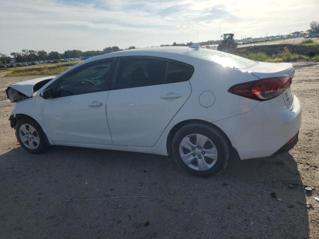 Photo 2 from auction – 2017 KIA FORTE LX with VIN 3KPFK4A77HE114264