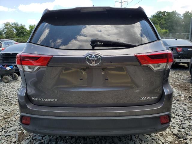 Photo 6 from auction – 2017 TOYOTA HIGHLANDER with VIN 5TDJZRFH7HS521754